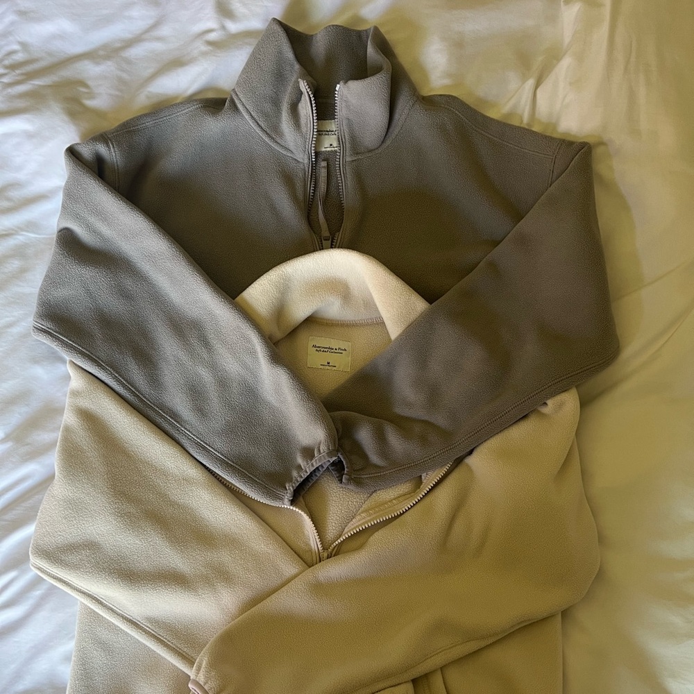 Abercrombie & Fitch Women’s Half-Zip Pullover Sweater - Grey & Cream bundle